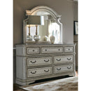  Liberty Furniture Industries Inc. Magnolia Manor 244-BR-KPBDM 5 pc King Panel Bedroom Set IMAGE 3
