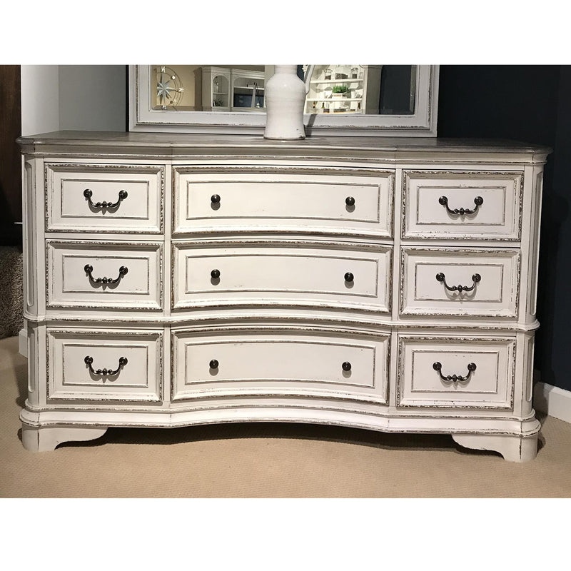  Liberty Furniture Industries Inc. Magnolia Manor 9-Drawer Dresser 244-BR34 IMAGE 1